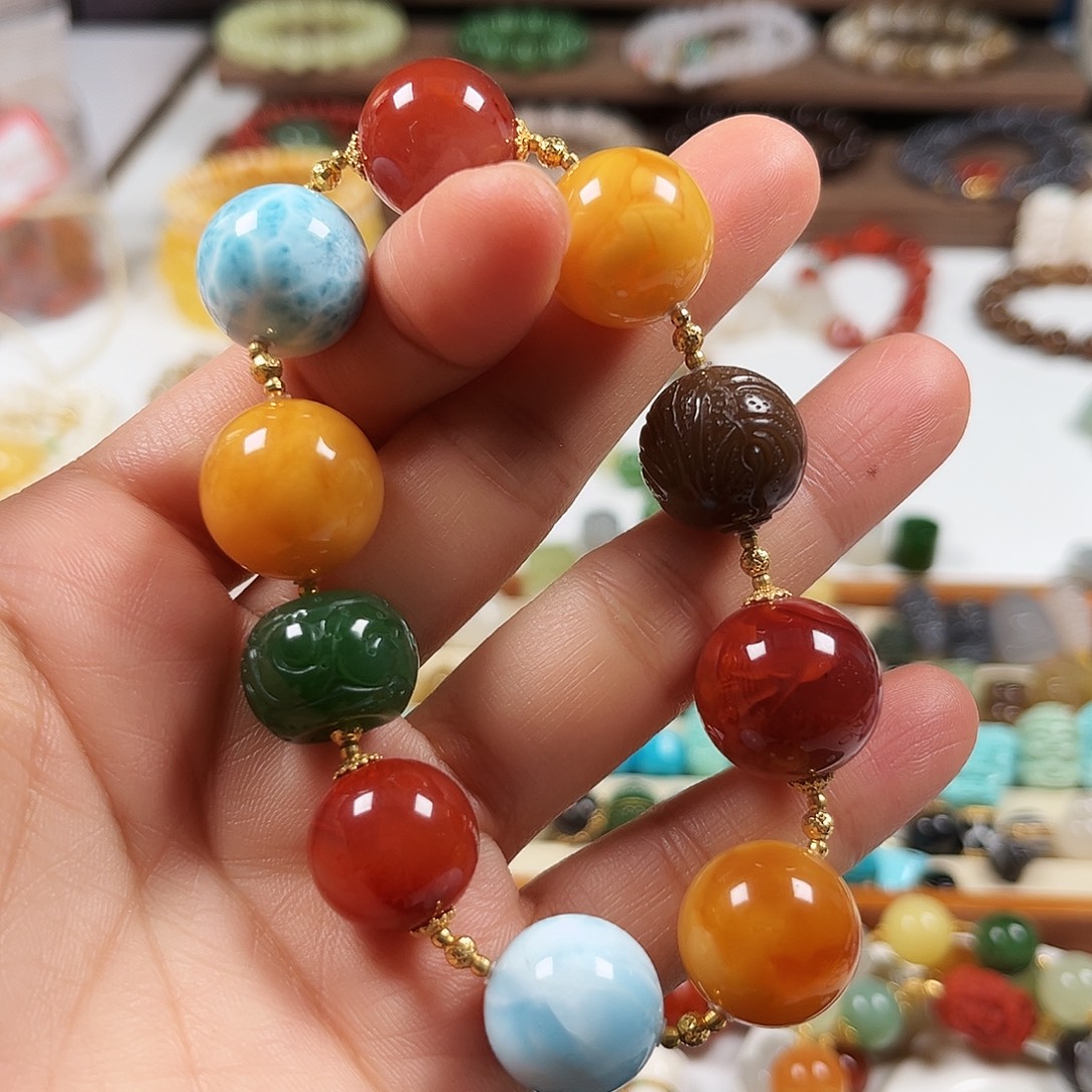 和田玉18K金镶嵌手链