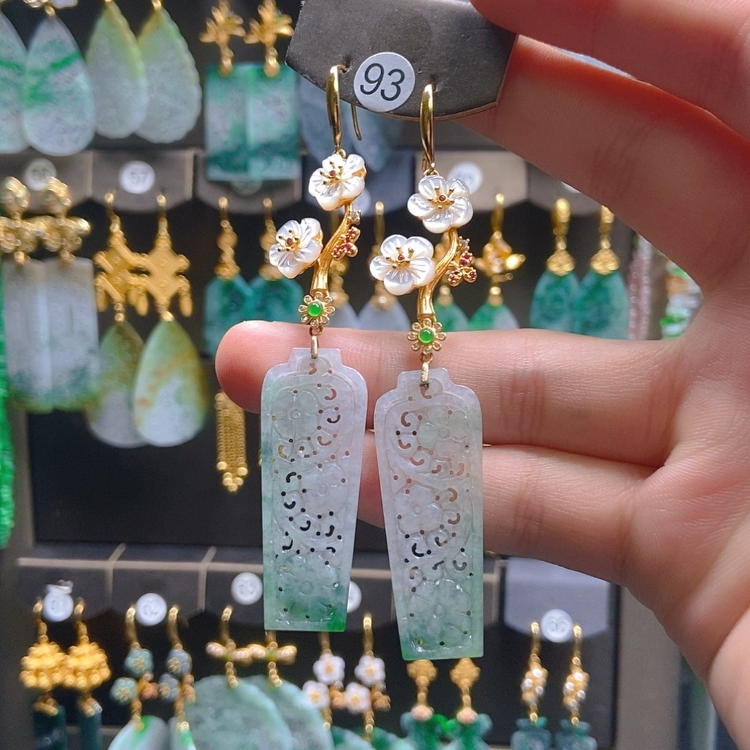 翡翠未镶嵌耳饰翡翠