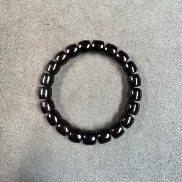 B528沉木桶珠手串