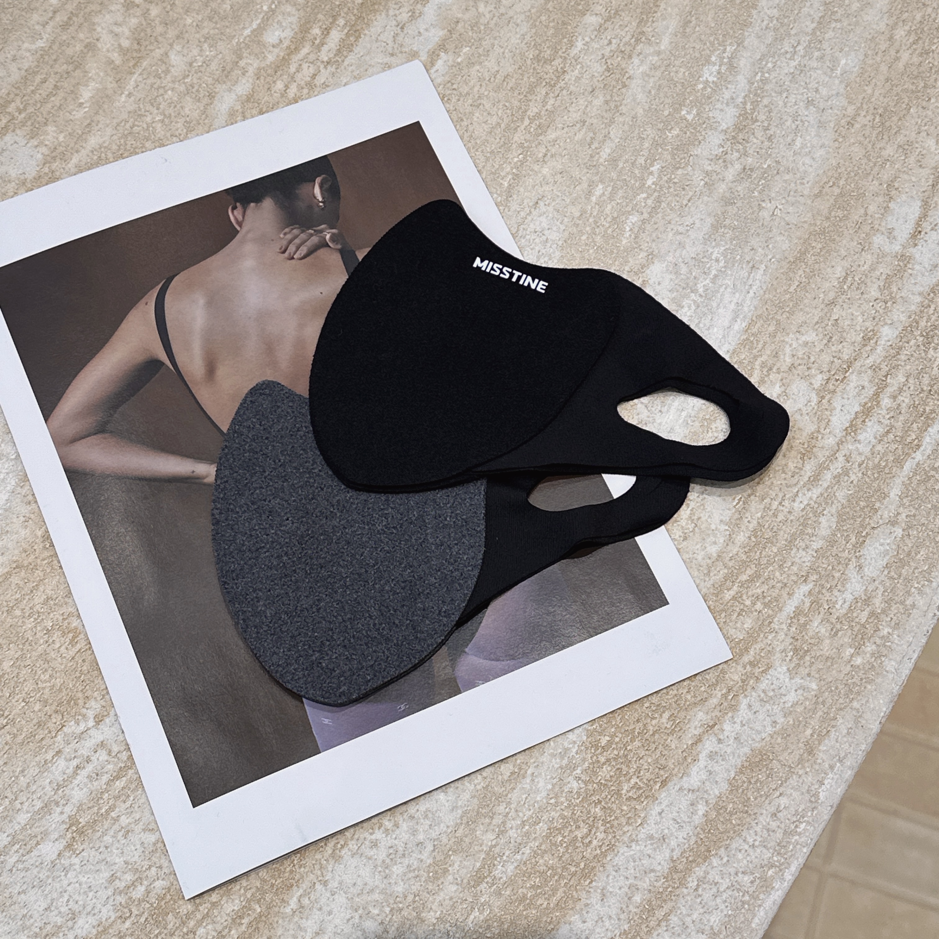 【ZMMY严选私服】新款护眼角保暖无痕防风立体V脸口罩5120107