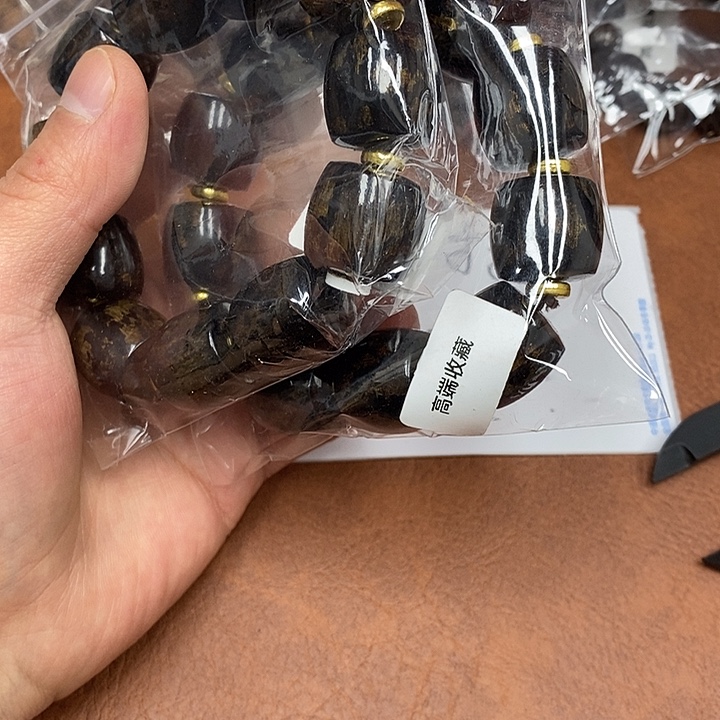 沉香香囊沉香牛不