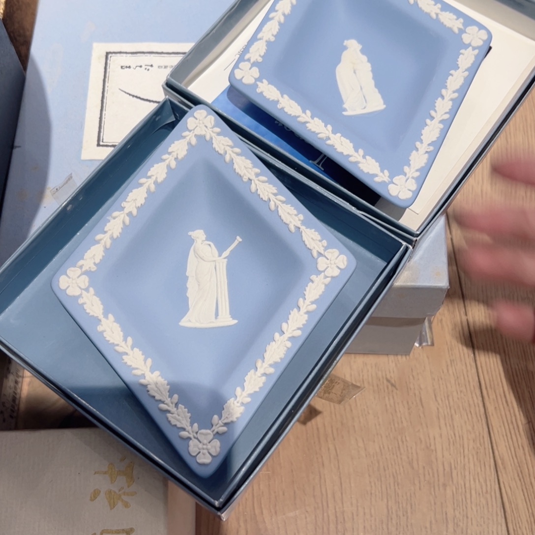 瓷片哈哈哈哈我的天啊我的