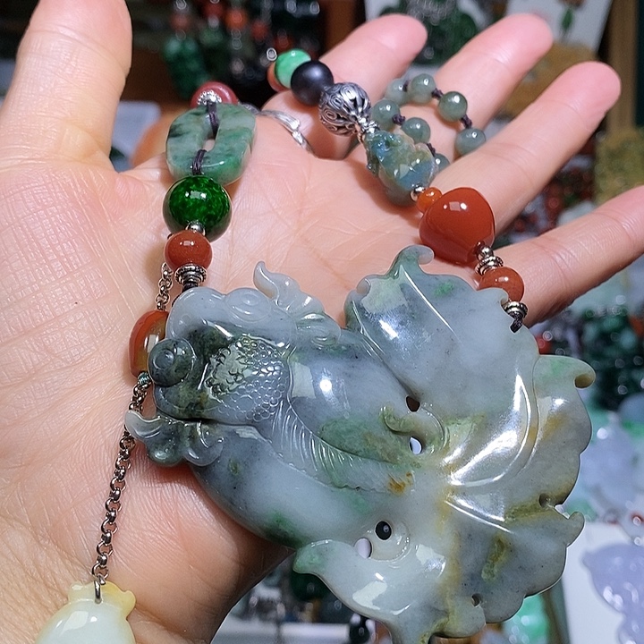 微***可翡翠未镶嵌吊坠(赠链)