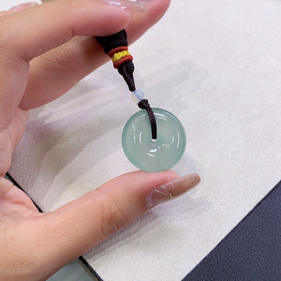 翡翠未镶嵌吊坠(不含链)22.3-6.3