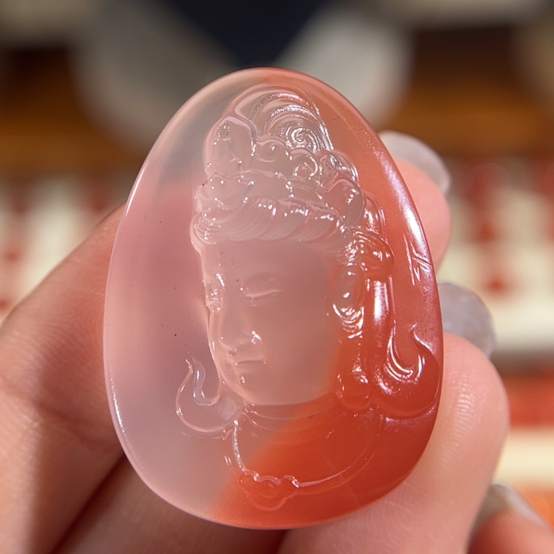 南红玛瑙未镶嵌冰飘观音 25.3x34.4mm