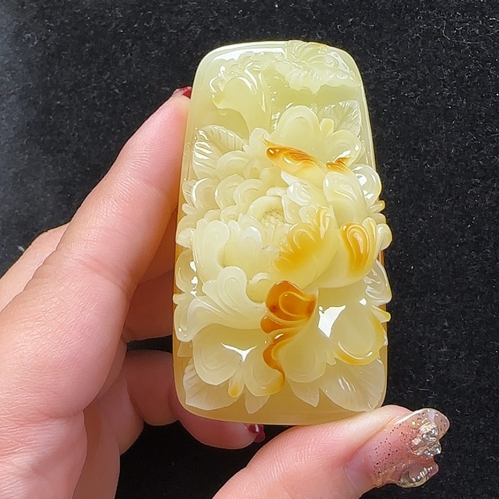 蜜蜡珠宝奇石未镶嵌