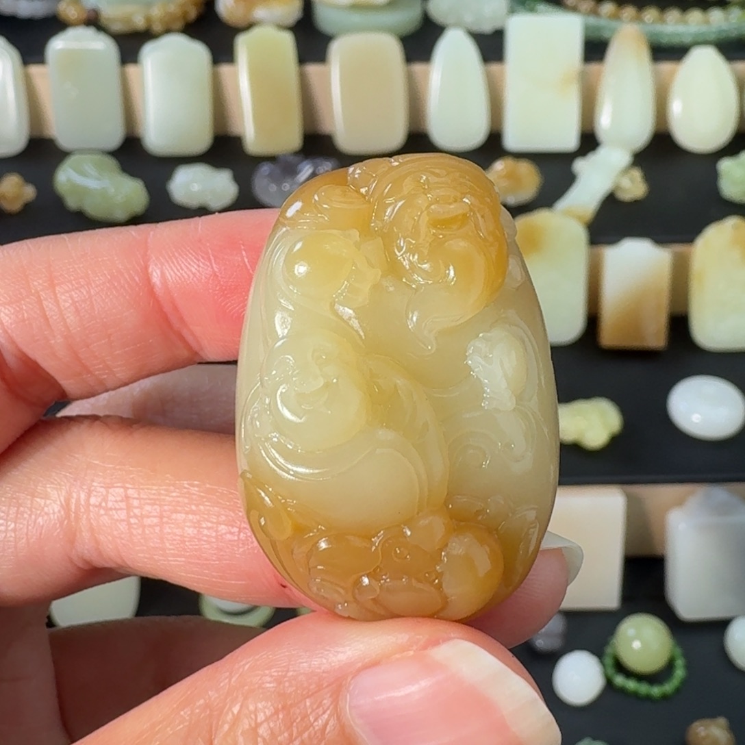夜***岁和田玉未镶嵌颈饰