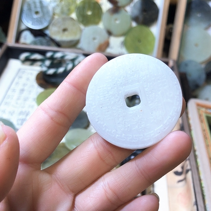 岫玉岫玉挂件未镶嵌