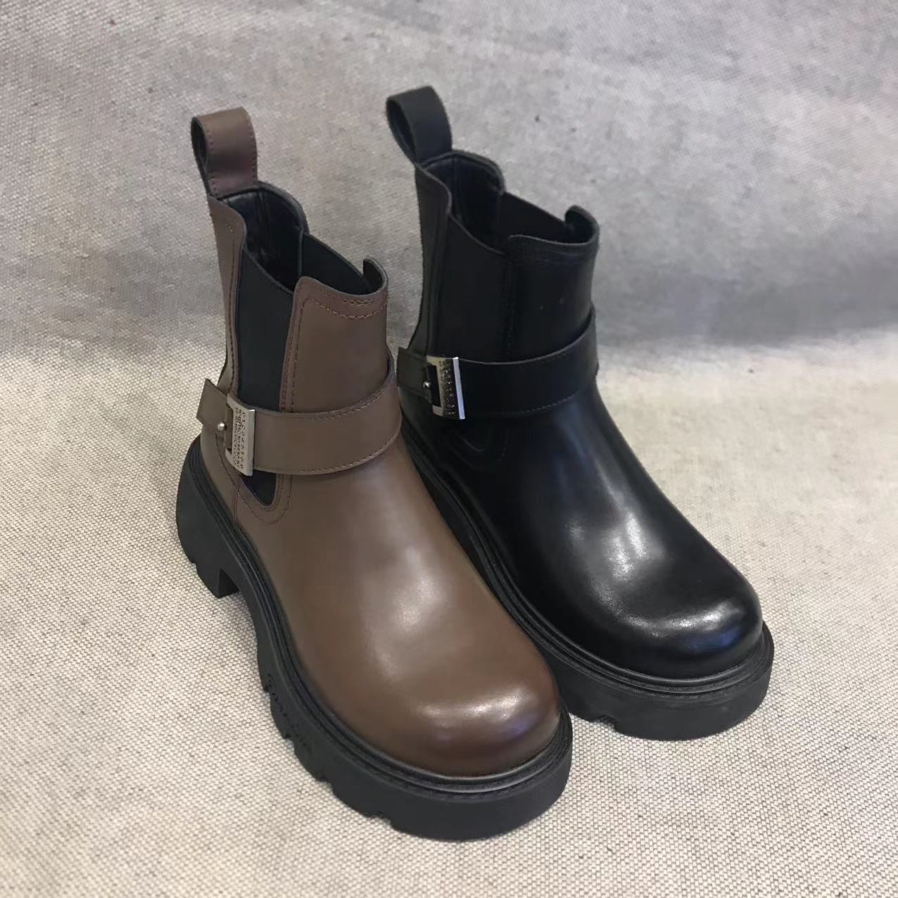 女常规镂空纯色马丁靴时尚靴子烟筒靴厚底秋冬秋季休闲