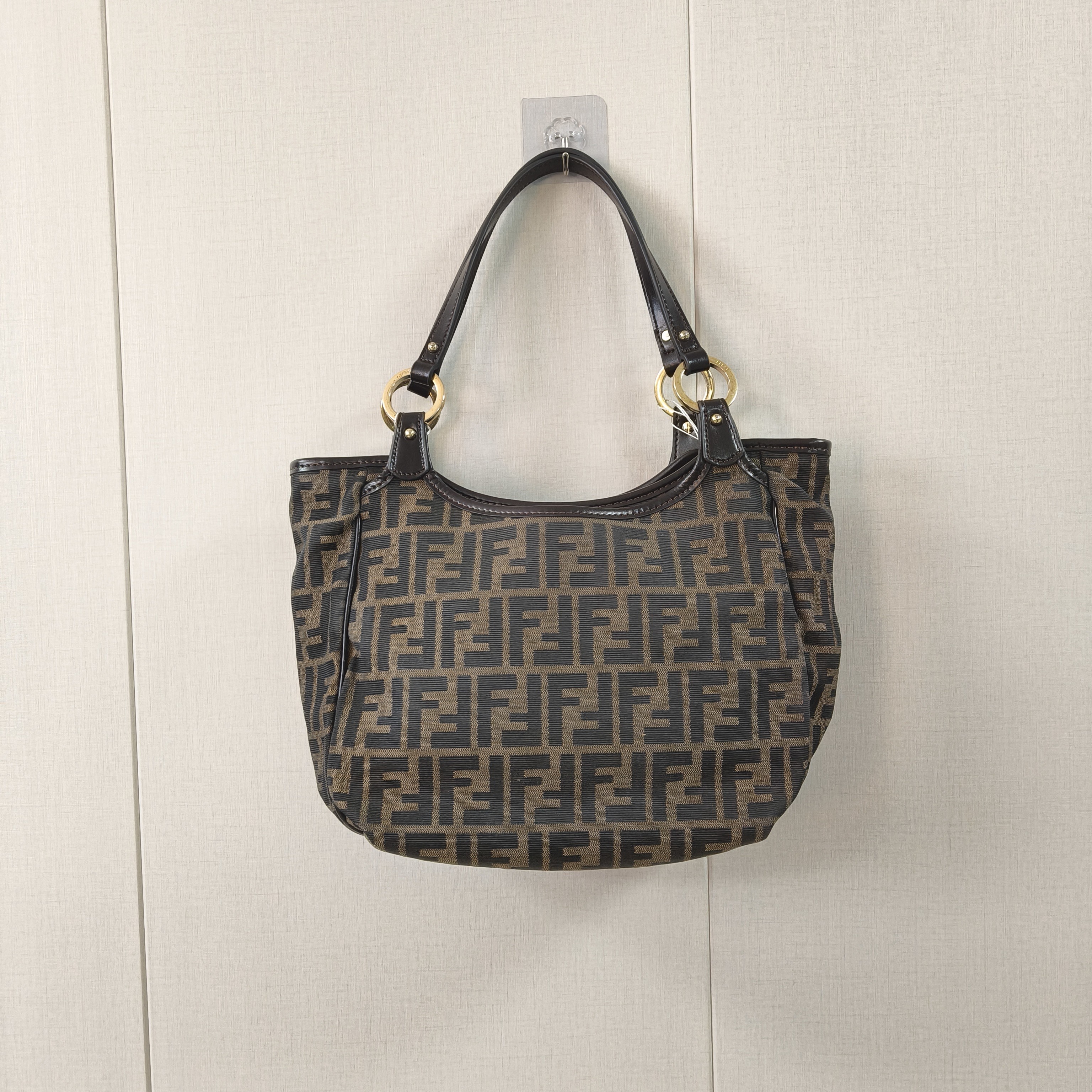 95新 FENDI/芬迪 M/芬迪单肩包/03057
