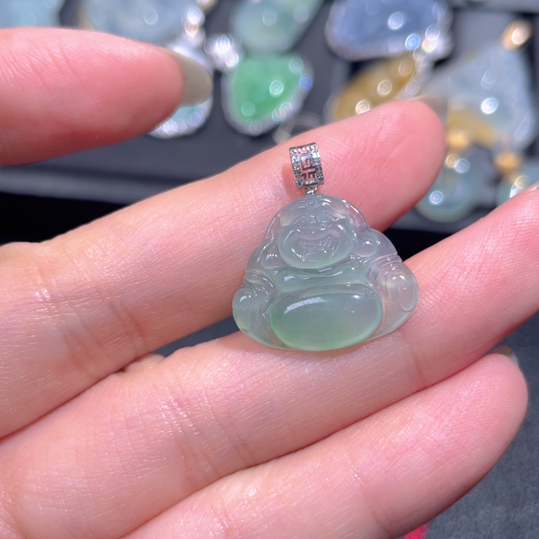 颈饰18K金镶嵌翡翠翡翠