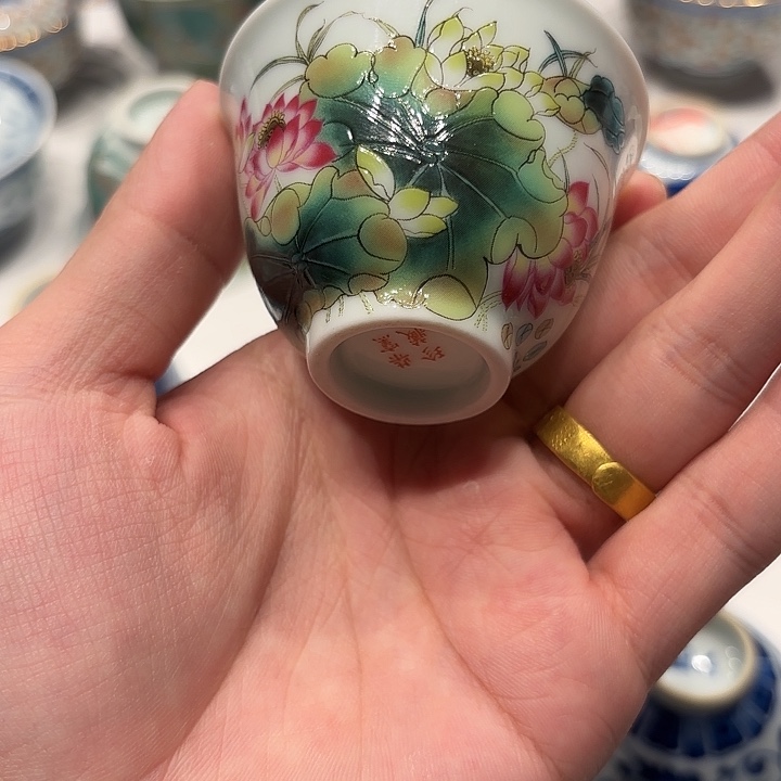 景德镇陶瓷杯子的