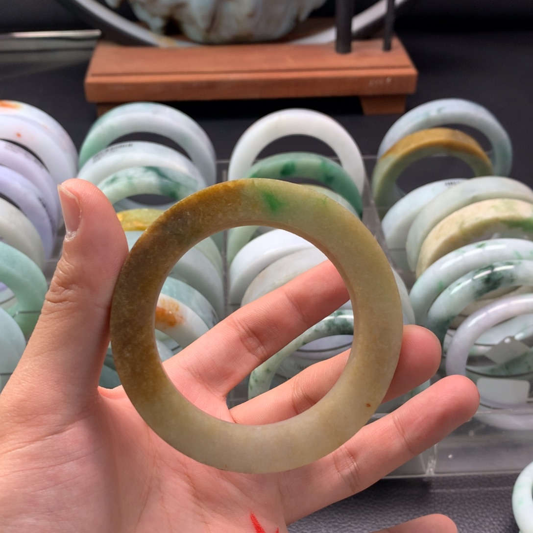 定制翡翠51.53圈未镶嵌