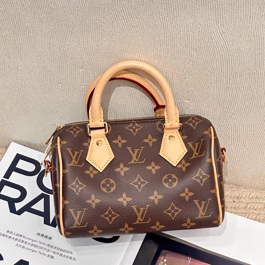 99新 LouisVuitton/路易威登 老花speedy20 斜挎包芯片款 23年
