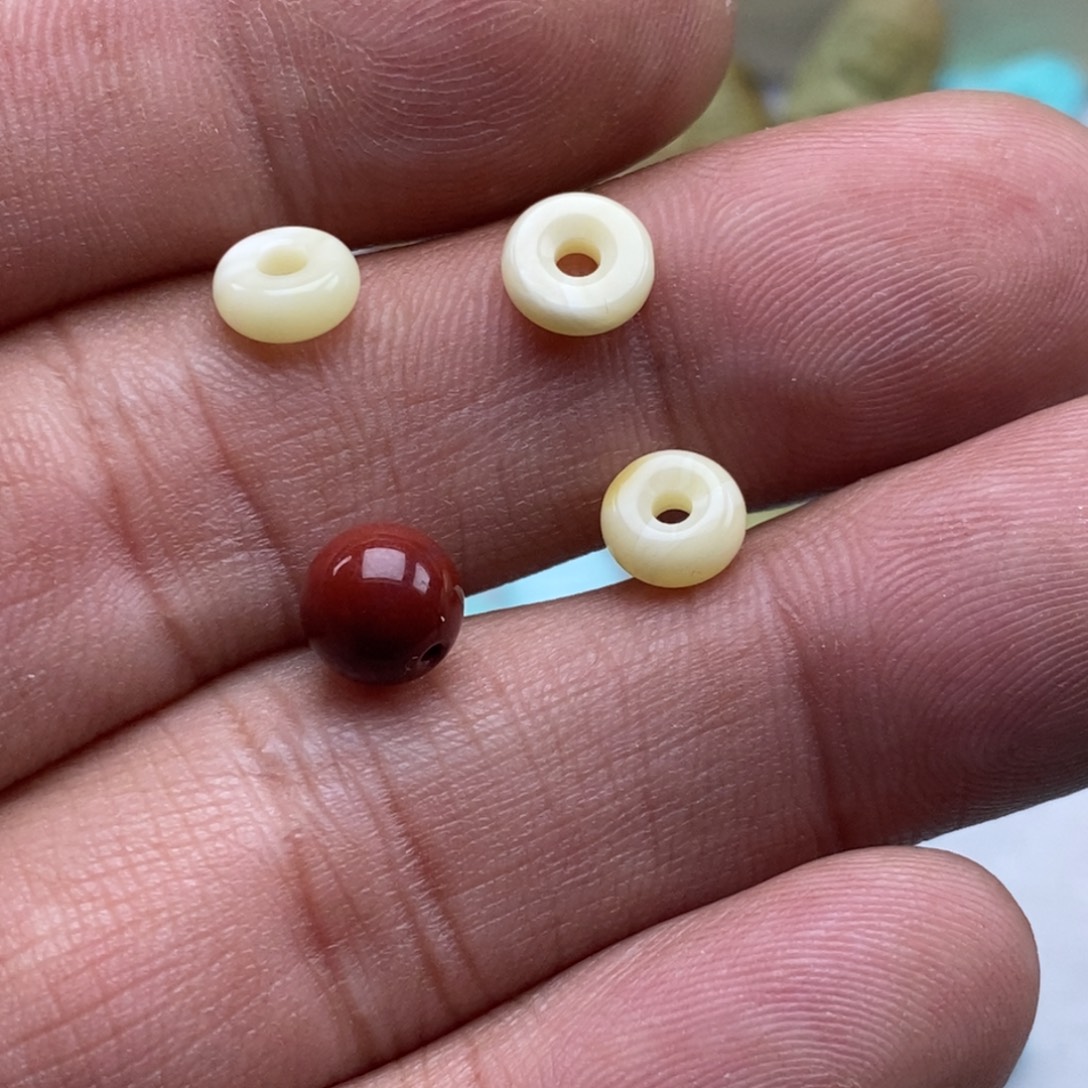 南红玛瑙未镶嵌珠宝半成品