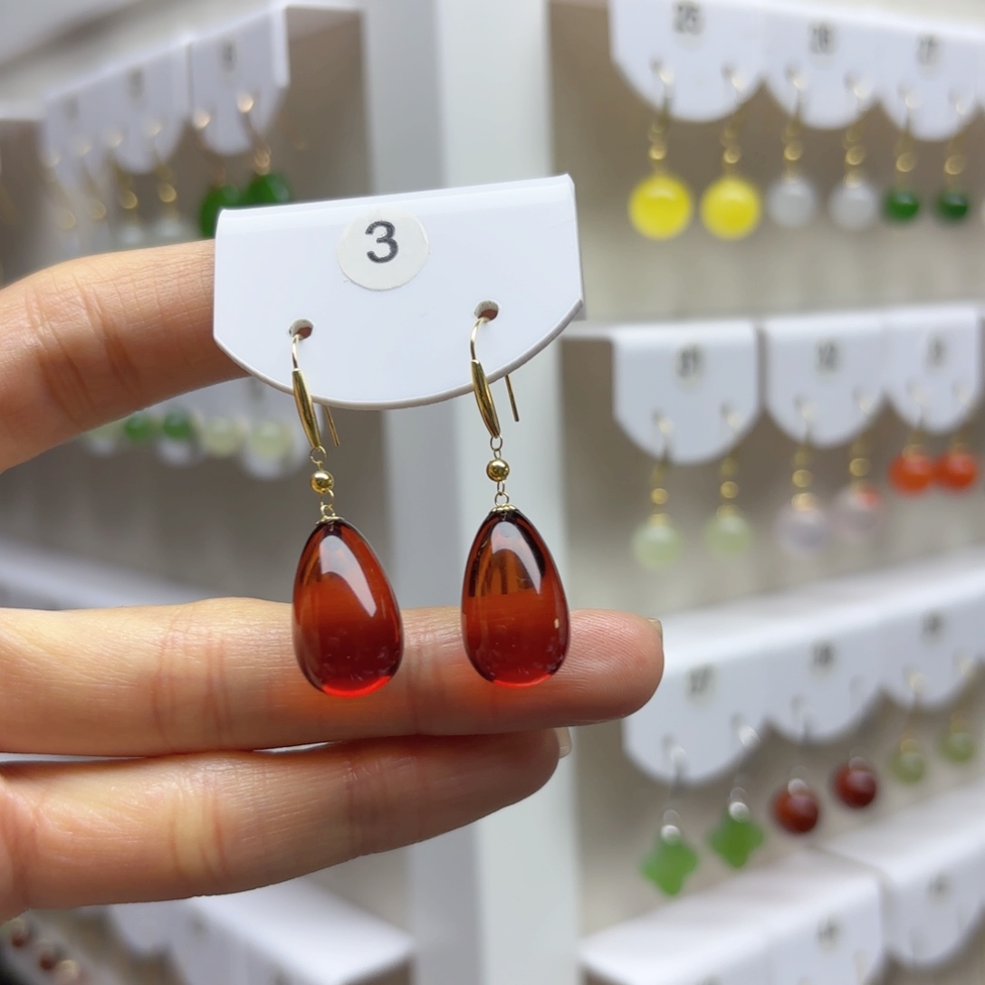 血珀18K金镶嵌耳饰