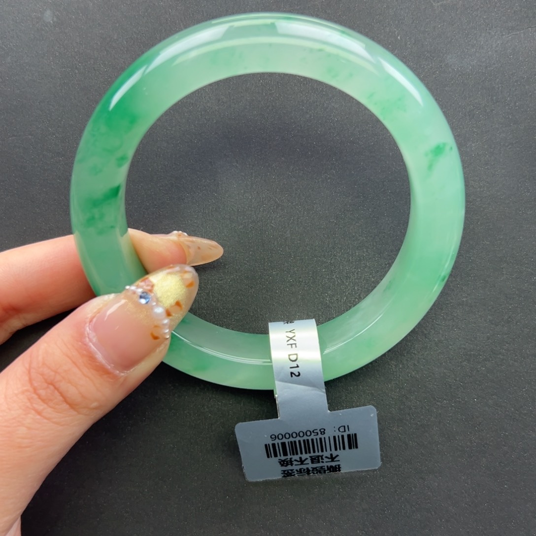 石英质玉未镶嵌手镯+58.9 会会