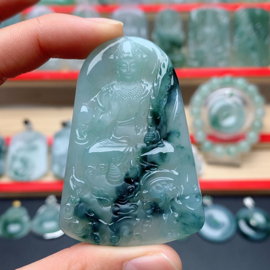 翡翠颈饰未镶嵌文殊