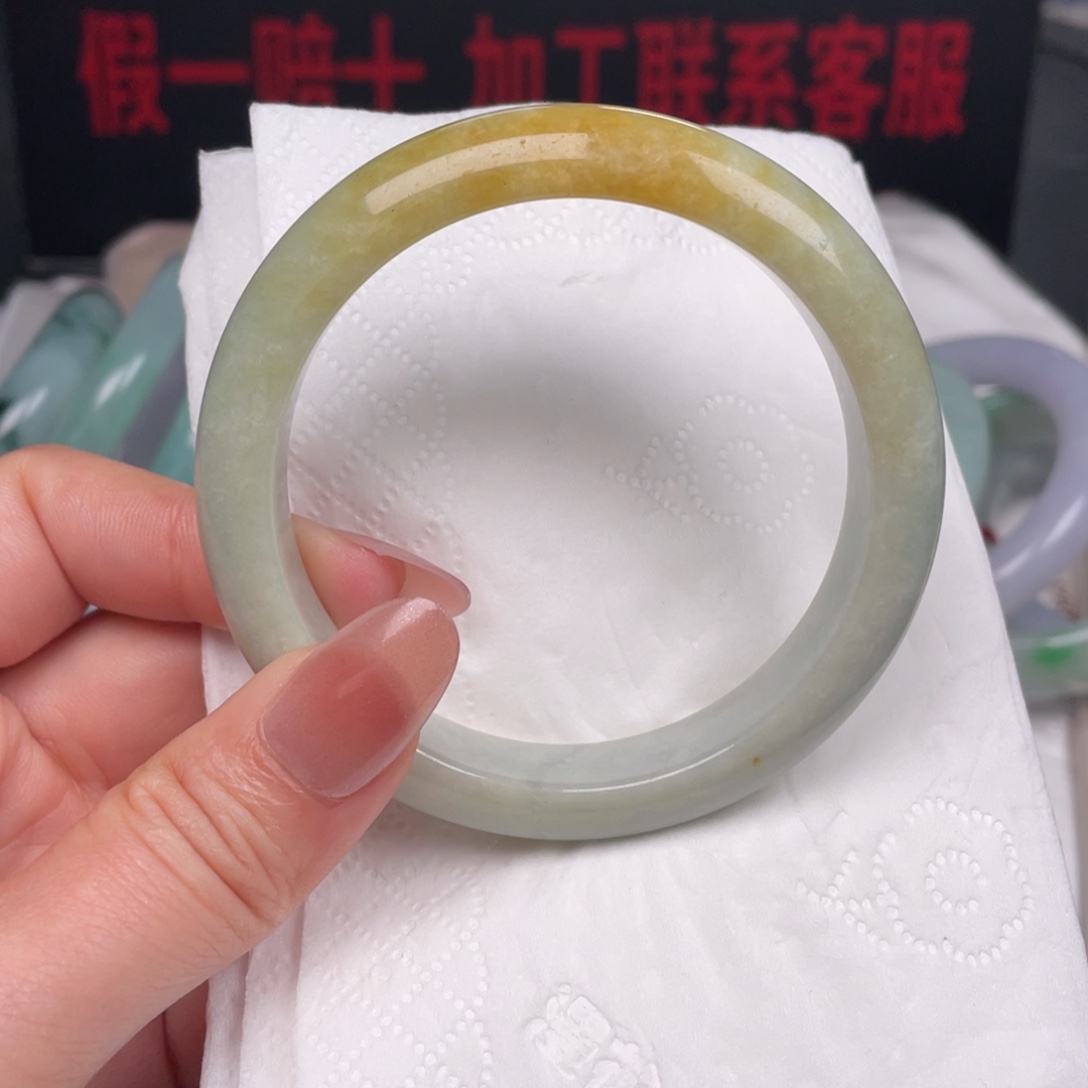 翡翠未镶嵌手镯090