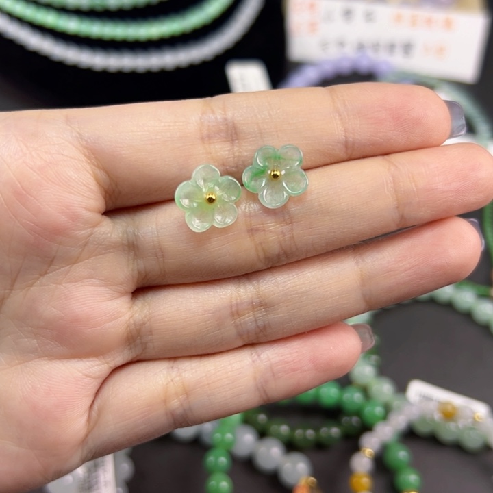 颈饰未镶嵌翡翠翡翠花朵耳钉
