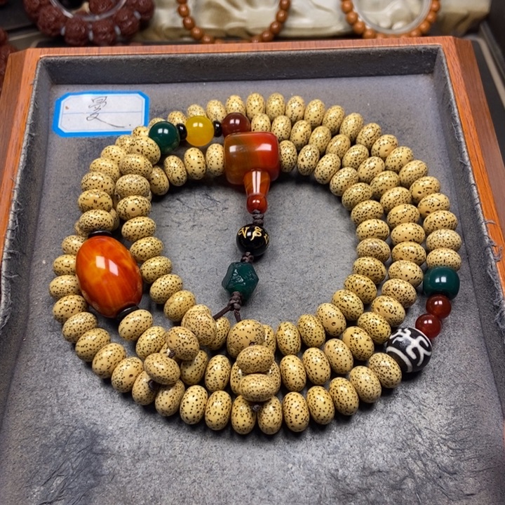 星月菩提吊坠菩提