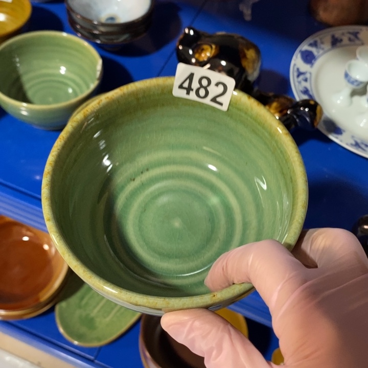 瓷片五厂洒金绿釉小碗口径12厘米高度6厘米