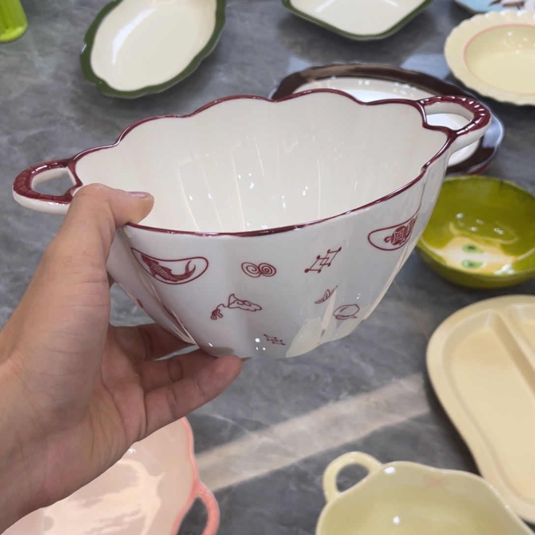 陶瓷微瑕餐具介意勿拍，满18飞！