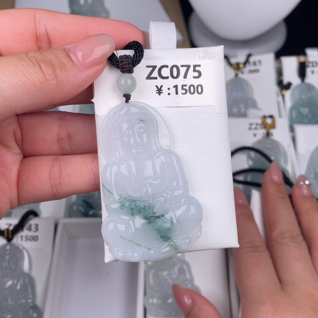 翡翠未镶嵌颈饰zc075