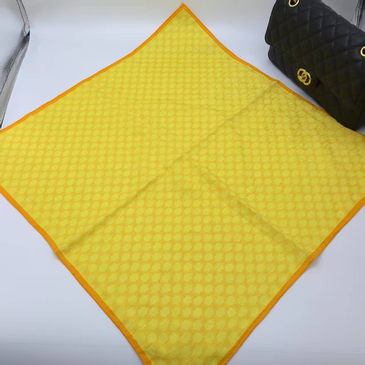 95新 Celine/思琳 海囤/思琳//丝巾 /yy08493