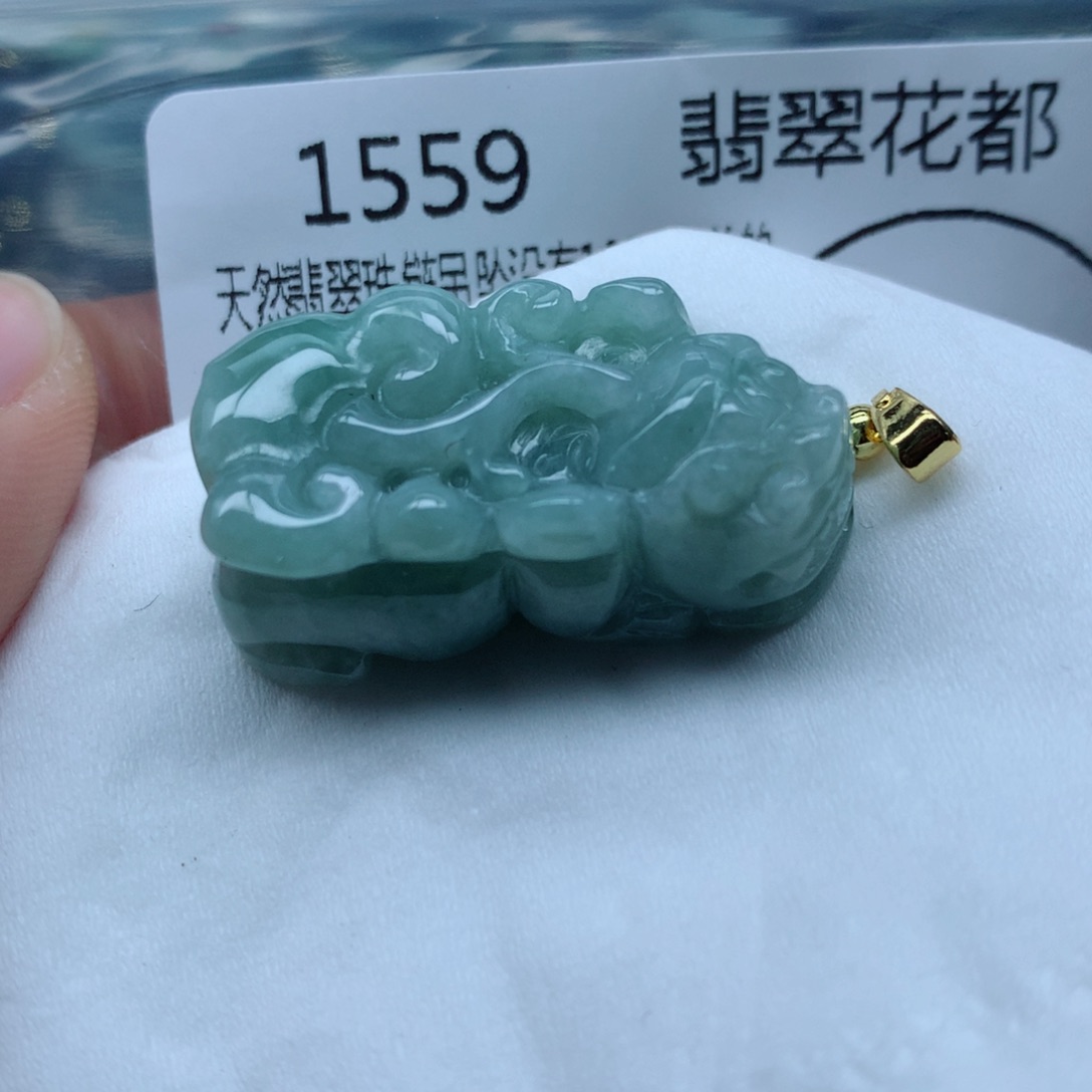 翡翠颈饰未镶嵌手串