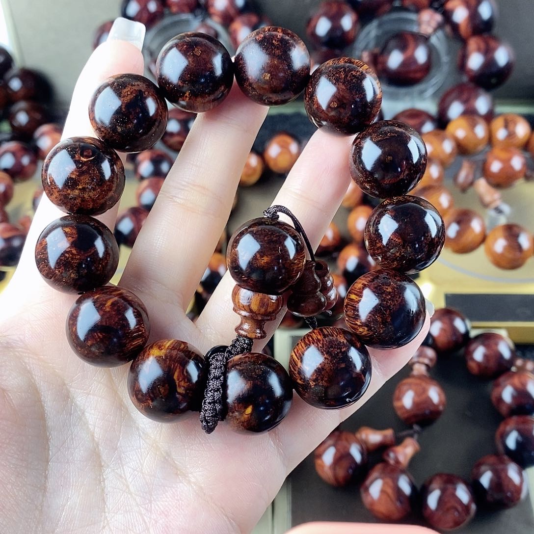 黄花梨/降香黄檀小****?