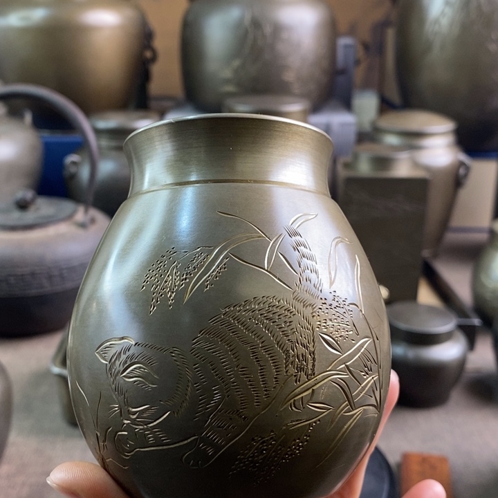 「***」噢噢噢噢哈哈啊啊哈锡罐