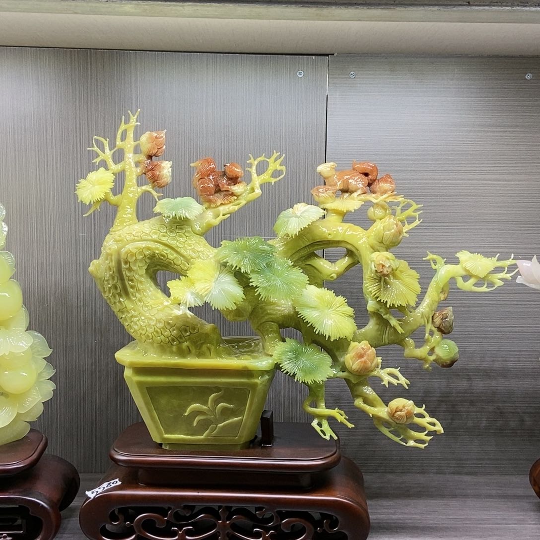 【闪购商品】蛇纹石玉（覆膜）珠宝奇石未镶嵌