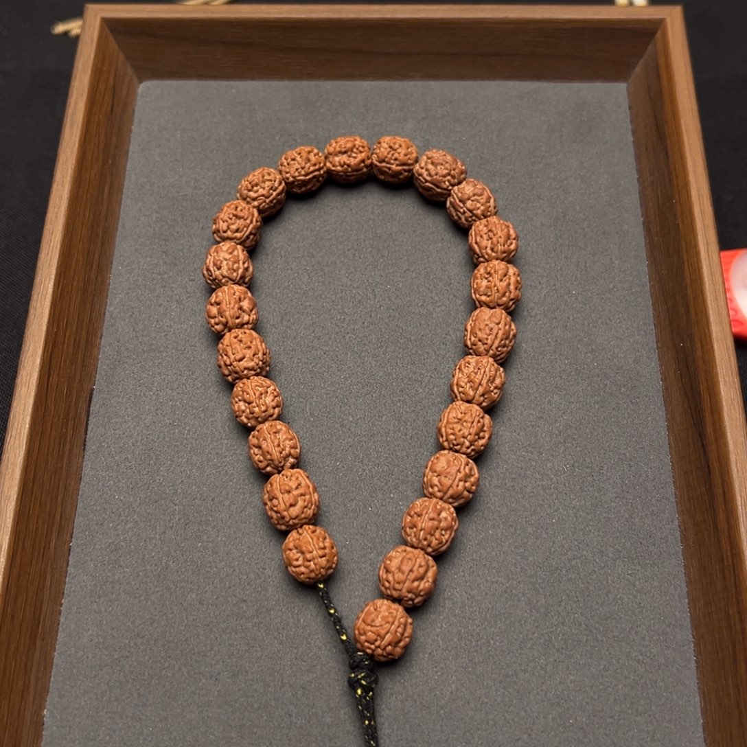 小***️金刚菩提吊坠一代龙手持