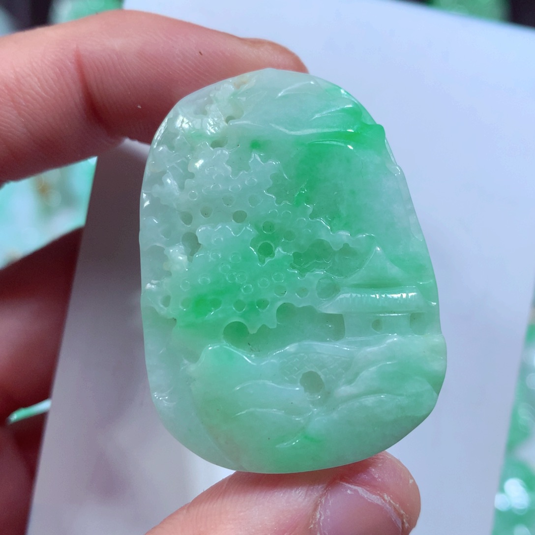 翡翠颈饰未镶嵌缅甸翡翠