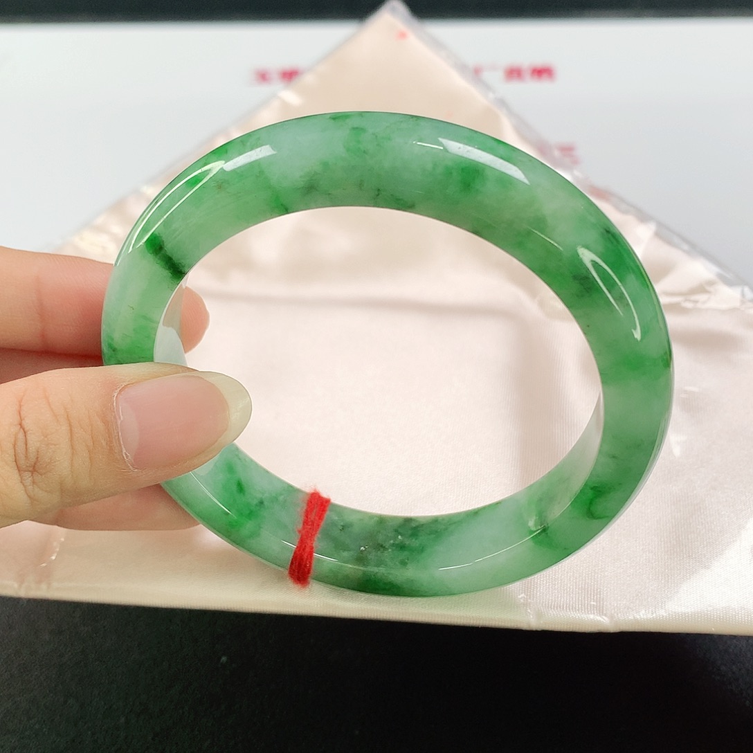 翡翠手镯未镶嵌59.5圈