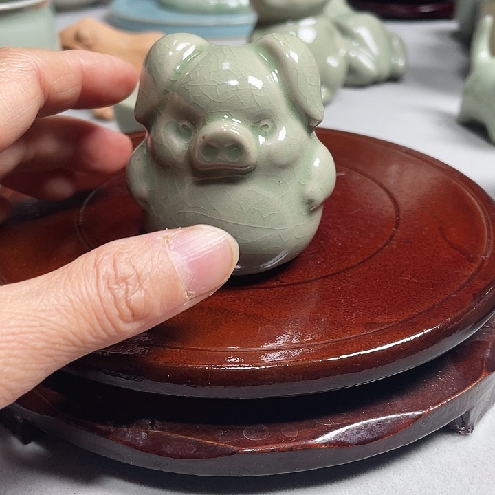 原矿釉汝瓷小茶宠猪微瑕