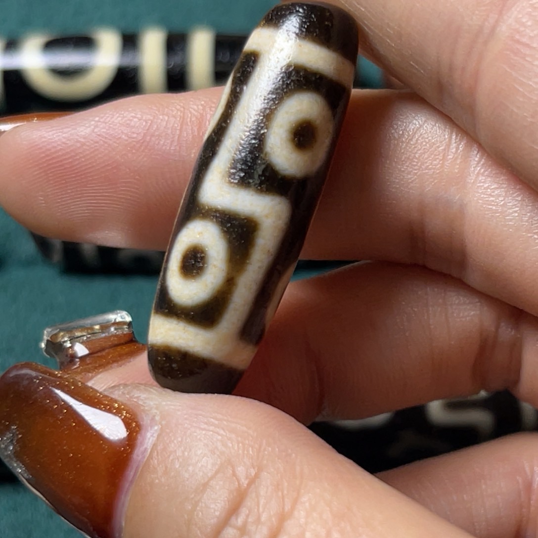 玛瑙/玉髓颈饰未镶嵌金*