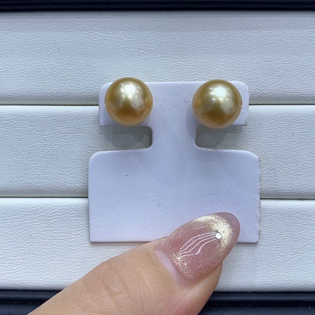 海水珍珠耳饰18K金镶嵌10到11点位