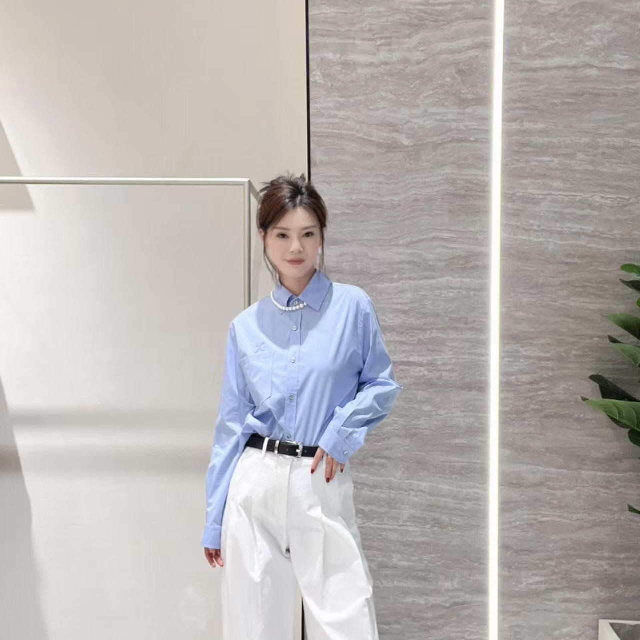 百搭时尚设计师上衣