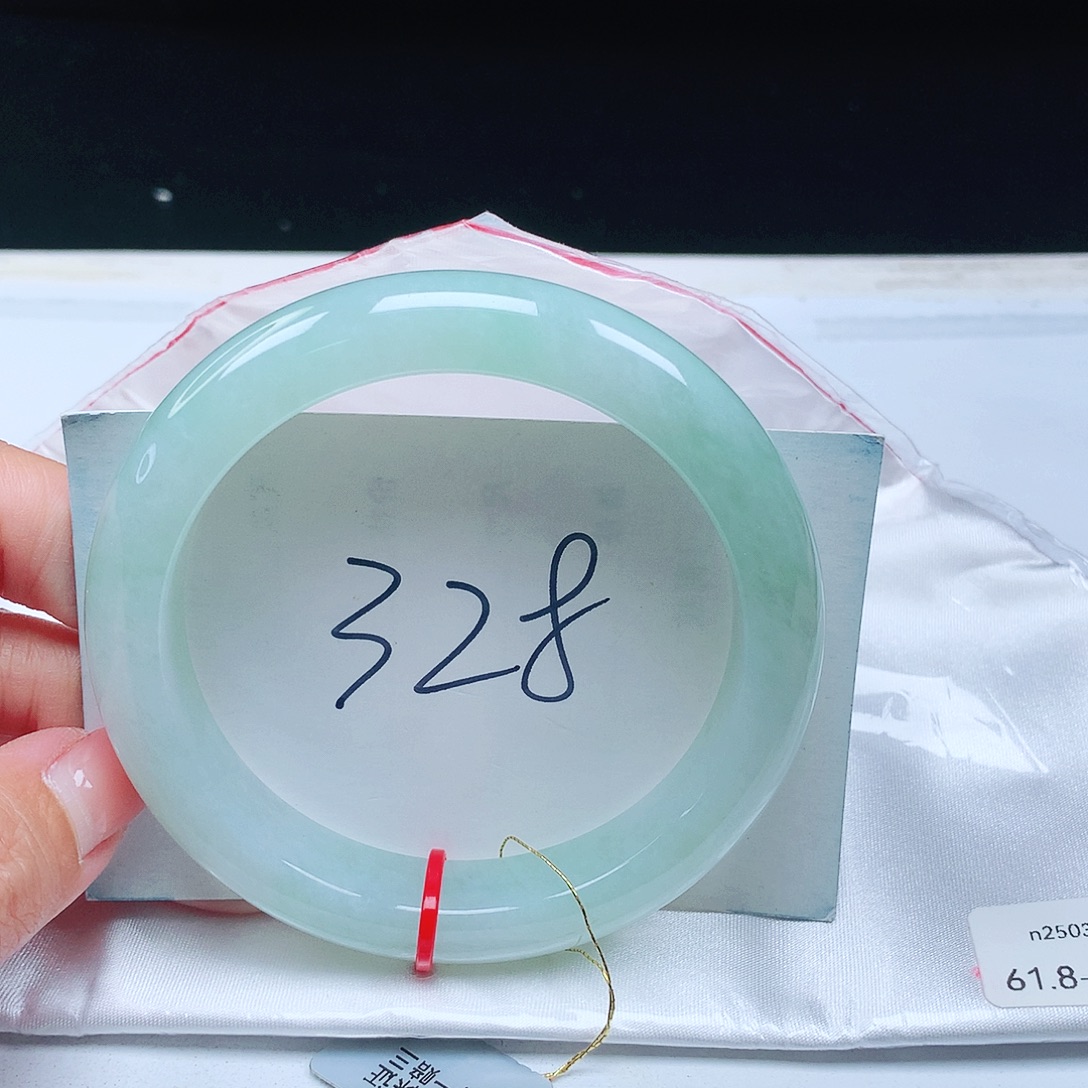 翡翠手镯未镶嵌缅甸翡翠61+