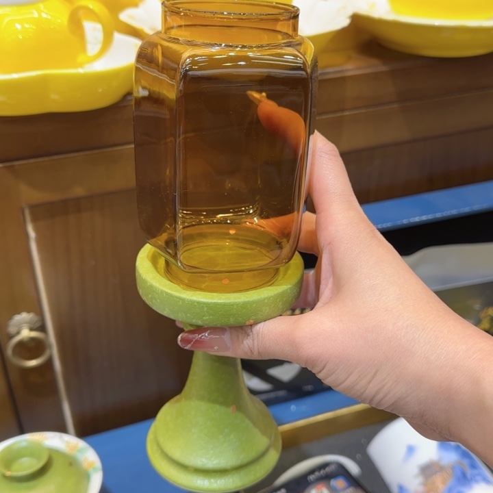 冉***樱一个人吃完午饭我还以为