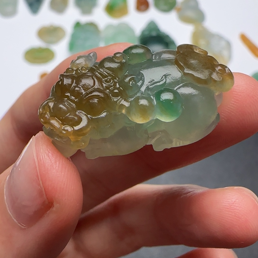 定制翡翠未镶嵌翡翠