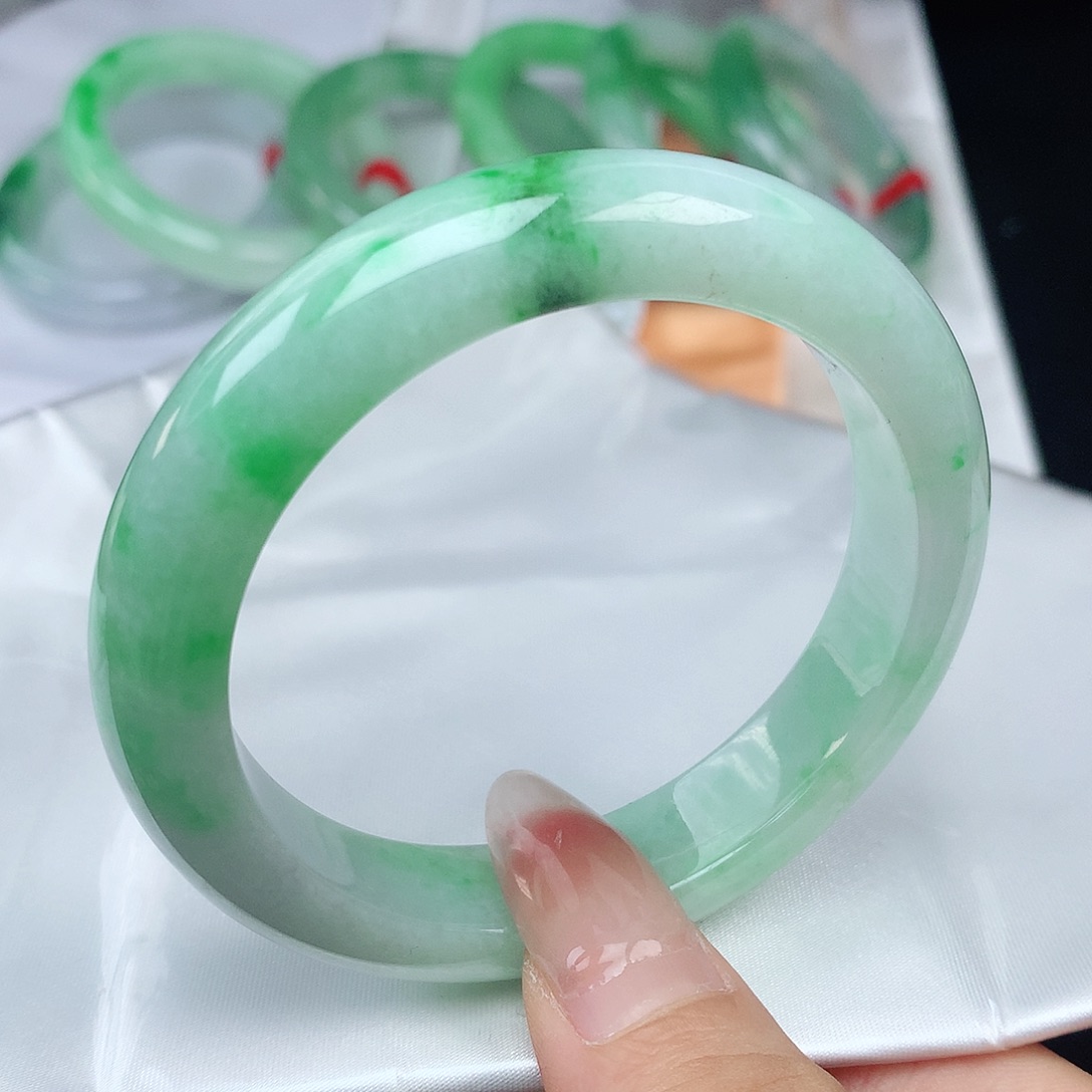 翡翠手镯未镶嵌正圈1232