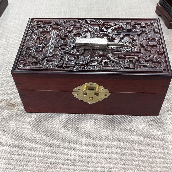 琉璃手工艺品红木工艺品雕刻工艺微暇