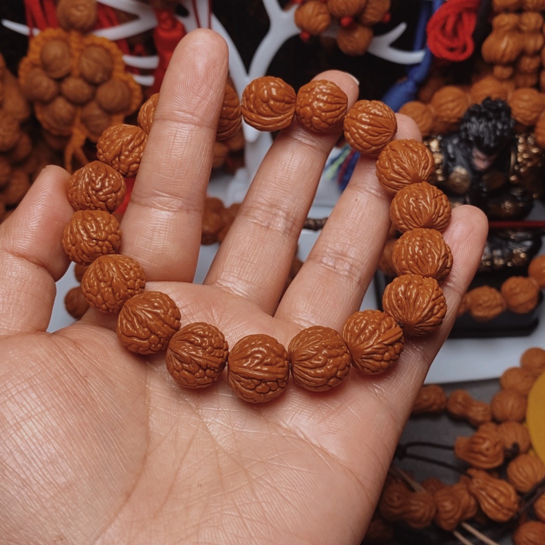 桃核吊坠龙纹桃枭