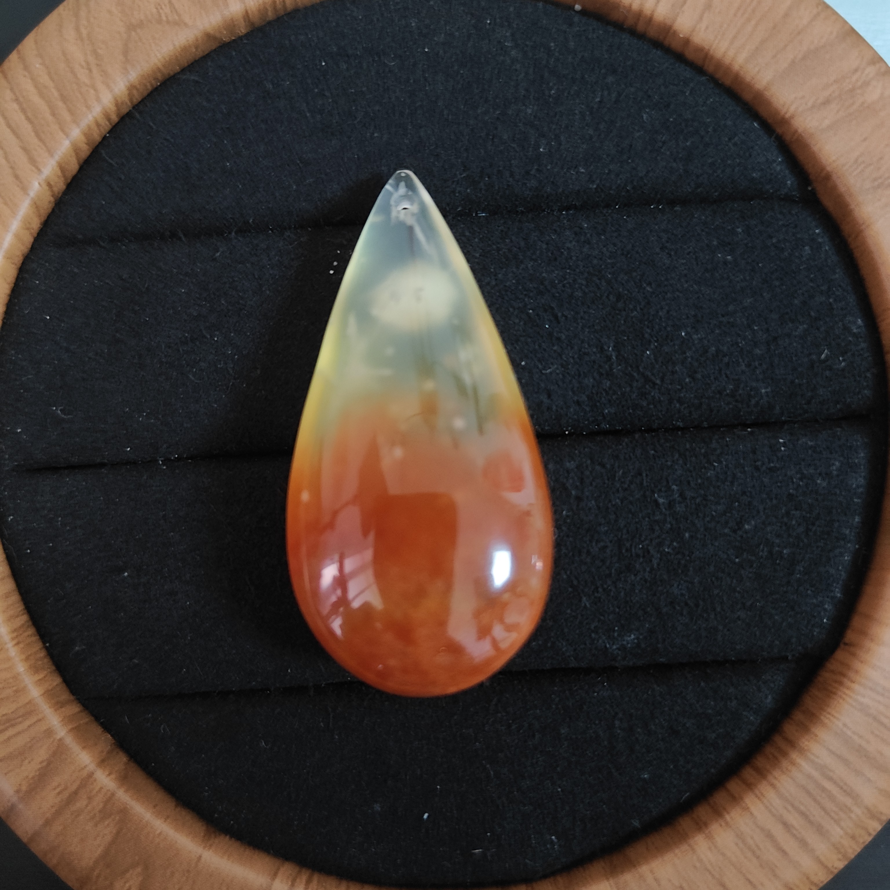 岫玉水滴造型男女款百搭玉石挂件