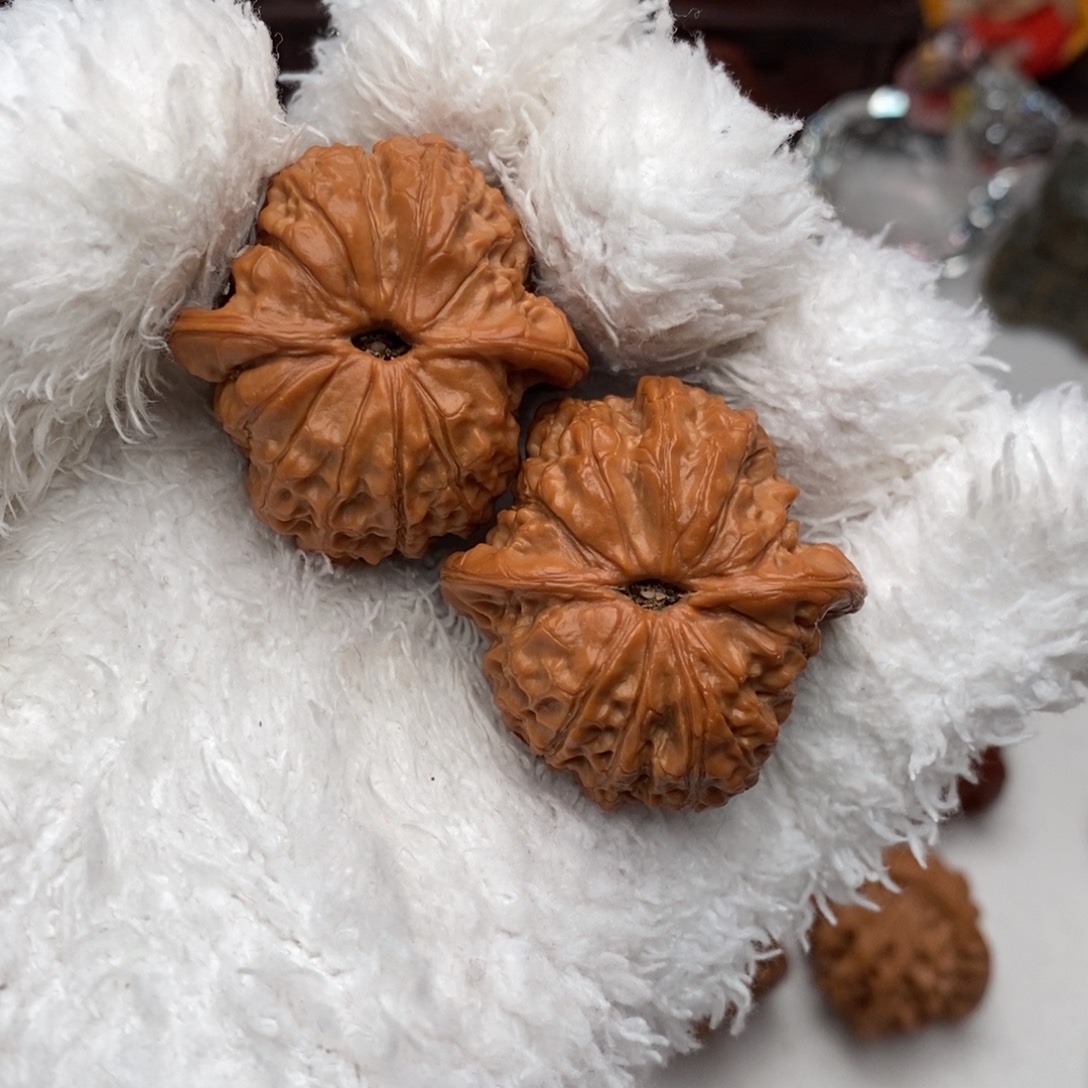 刘***~吊坠文玩核桃全品血麒麟