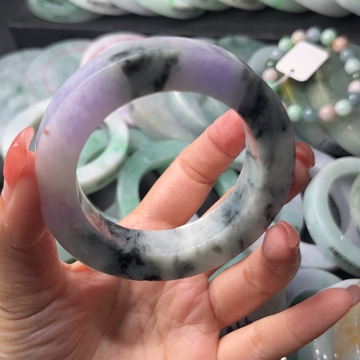 定制翡翠未镶嵌翡翠手镯