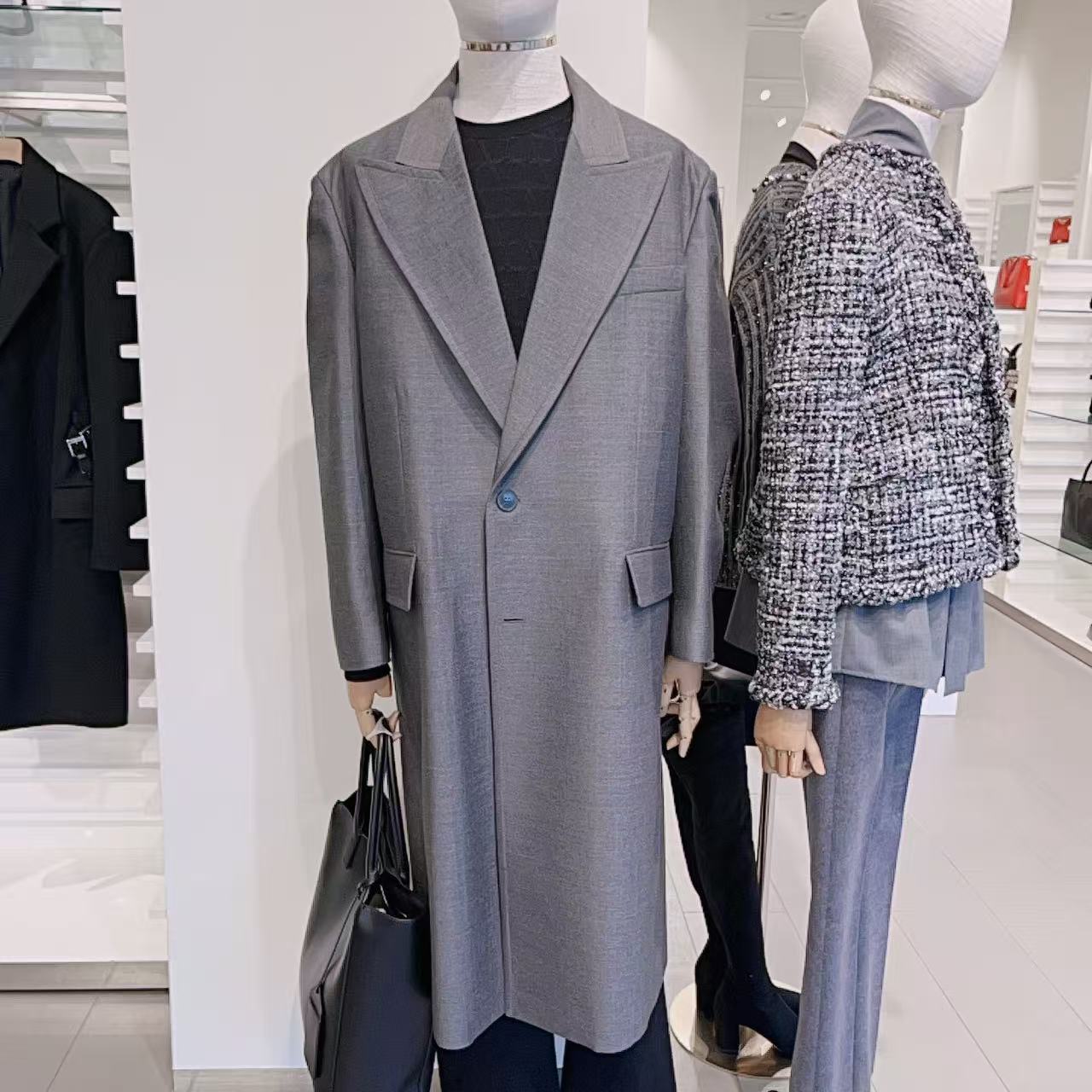 未使用 Valentino/华伦天奴 男士中长款西装西服大衣外套轻奢秋冬